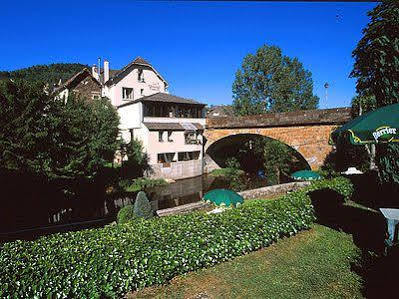 Les Chemins Francis - Modern Hotel Bagnols-les-Bains Dış mekan fotoğraf